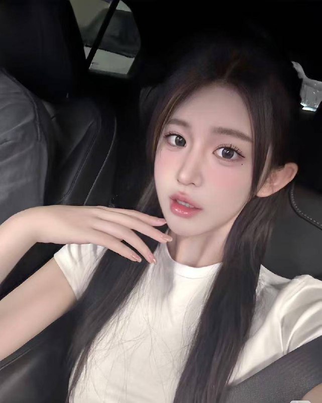 广州 蓝白白🏡若萱第一次下水🌟年龄  20•    身高:171          Cup：C🐻•     体重45kg•     甜美可人         服务超好•     筷子🥢腿        腰超级细•     真人真照         随意验证•     真实5起条件开3舞蹈学生身体柔软，可解锁