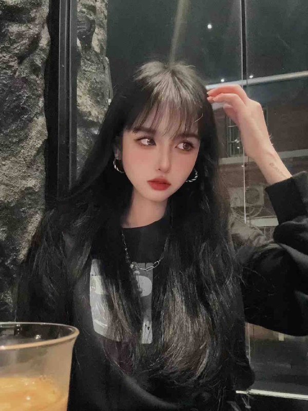 广州 蓝白白🏡泡芙华南师范在读 广州本地人 粤语频道• 170cm x 45kg x 36C•  WAIST 60 / HIPS 88校园甜妹兼职 纯欲天花板童颜无整纯天然 小蛮腰  S身材天生敏感体质 紧致粉嫩温柔恬静 初恋女友feel假一赔十🉑指定