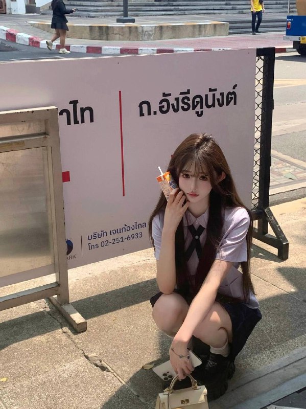 广州 戳戳🏠❤️人学生兼职:小妍会粤语I will be happy G·Height/162小个子白幼瘦·Bust/C杯ru头粉嫩·Age/06·Hobby/旅游，唱歌，健身·体重/90·fw好·新人一个k不认识强烈推荐你的小女友 不挑路程纯天然科技 随便搓揉捏没有假体上下粉嫩，新人刚下氵南方妹子，听话乖巧超配合，紧致氵多#小妍