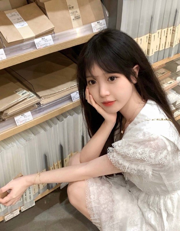 #广州王子诺🌹君安 在线短开💌人在校生168C  05👧40Kg乖巧甜美🥢🦵极品学妹#君安