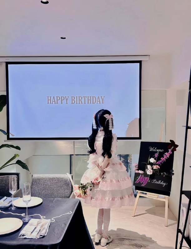 #广州王子诺🌹二次元美少女 日系初恋高中生反差乖乖女  皮肤雪白粉粉嫩嫩身高165cm体重82斤🐻C  06年家有jk 女仆 黑丝白丝🉑️舌吻🉑️69#小贝贝