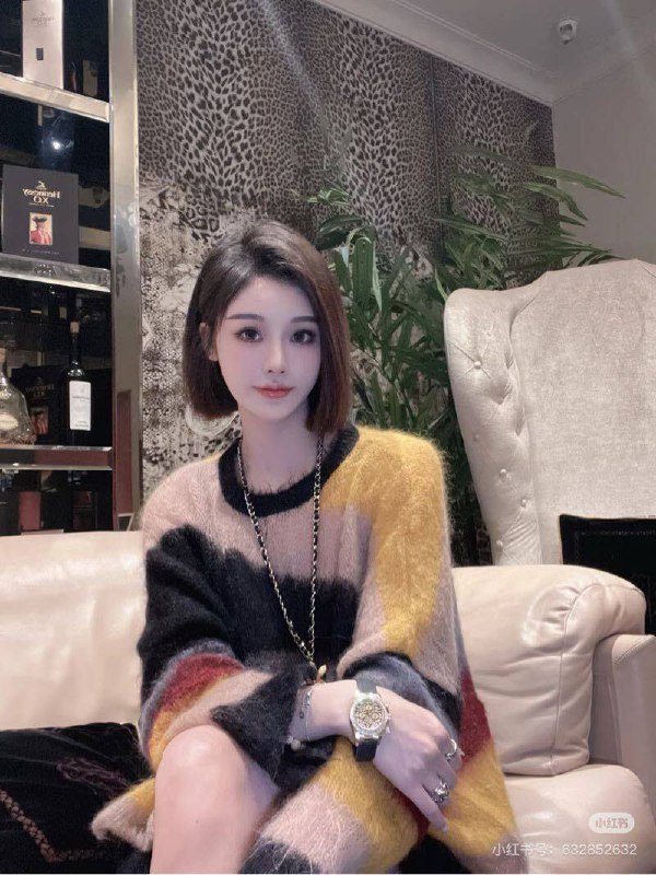 #广州王子诺🌹height身高178 weight48kg 真实36D又乖又甜，配合度高，好评必选🍑皮肤雪白 牛奶肌肤喜爱健身，身材前凸后翘，本人时尚洋气🉑69 she稳#短发