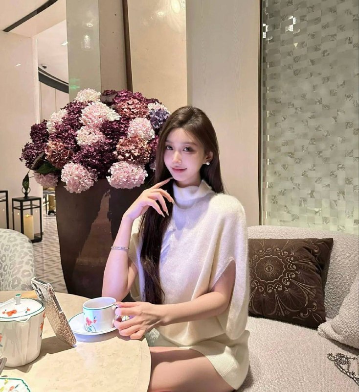 图图🏠广州#广州首次🐝纯新人.身高净174体重100🐻D  完美身材• 书香门第.艺术世家.  可御可甜• 雪白牛奶🥛肌细腻超级大長腿  蜜桃臀真正的首次兼职 一个客不认识🌟皮肤光滑细腻 五官精致⭐️年轻💦多 待k温柔 素质女孩 有耐心🌸爱好 舞蹈 音乐 画画 潜水 游泳🚫🚫冒#桃