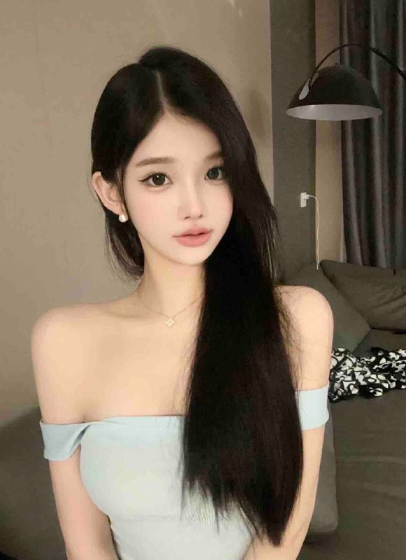 广州 初音🏠白🐯粤语维维04年 167🐻D 广州本地人白虎可爱型 完美女友feel皮肤细腻雪白 不催不事