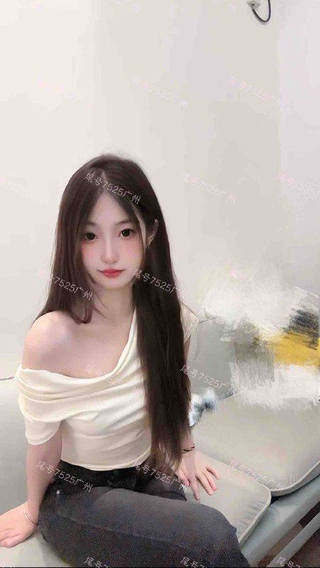 卡人🏠小怡💛💛💛04年 165 44kg🐻B纯天然无整#小怡#无整容#白小纯