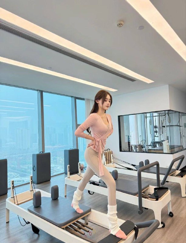 戳戳❤️💛💛💛💛广州 04 真🐻D 170 95斤𝙅𝙥新人兼职 清纯甜美 精致洋气👀大眼𝘽𝙖𝙗𝙮𝙛𝙖𝙘𝙚型低素质人士勿扰⚠️可纯可甜細腰筷子腿身材比例完美  高級氣質女友feel#苏