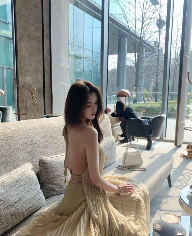 戳戳❤️💛💛💛💛广州 04 真🐻D 170 95斤𝙅𝙥新人兼职 清纯甜美 精致洋气👀大眼𝘽𝙖𝙗𝙮𝙛𝙖𝙘𝙚型低素质人士勿扰⚠️可纯可甜細腰筷子腿身材比例完美  高級氣質女友feel#苏