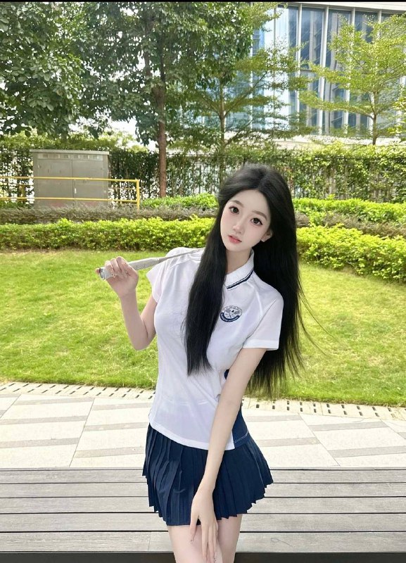 #广州王子诺🌹乖巧白小纯🈚️纹身🌸06年 身高165D🌸刚破处🍬三点粉  一线天馒头粉粉嫩嫩🌸皮肤巨白 牛奶般滑嫩有光泽🌸前凸后翘乖巧可爱🉑颜🉑甜💗🌸性格好 青春活泼#窦娥