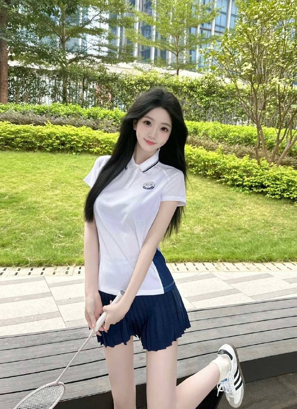 #广州王子诺🌹乖巧白小纯🈚️纹身🌸06年 身高165D🌸刚破处🍬三点粉  一线天馒头粉粉嫩嫩🌸皮肤巨白 牛奶般滑嫩有光泽🌸前凸后翘乖巧可爱🉑颜🉑甜💗🌸性格好 青春活泼#窦娥