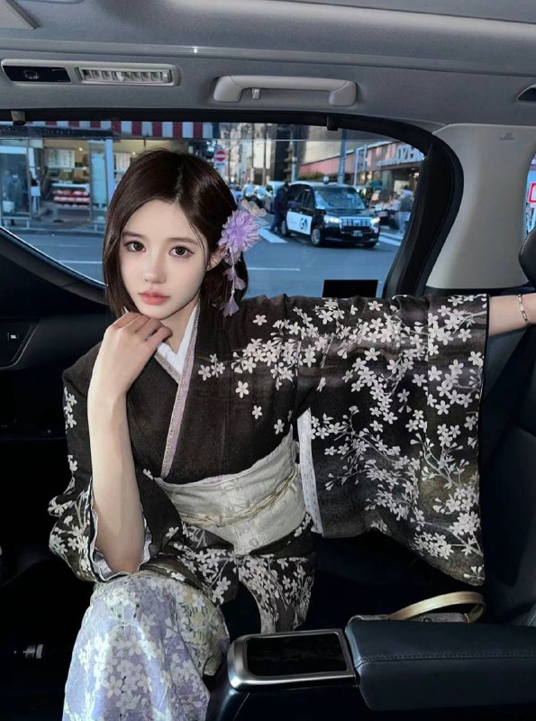 杨弈广州🔆短发纯欲170F🦜硬5• 漫画身材 前凸后翘✨满足所有幻想❤️• 南方妹妹⭐• 清纯可纯可御款 温柔女友感• 热情话多不冷场• 健身 瑜伽🧘🏻‍♀️普拉提 kpop 钢琴🎹样样精通