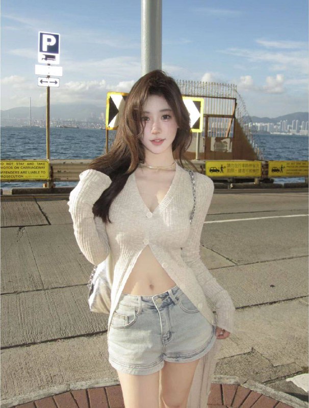 广州戳戳🏠全新纯御首次ᎻᎬᏞᏞᎾ172F真实在校舞蹈系大学生 03 全身雪白 身体柔软 前凸后翘。 可一字马女子网球单打省级前三气质不凡 时尚大牌 温柔似水 不催不事儿好评神器 碧玺女神 推荐指数𝟓颗星支持任何形式验证今日限定💛我要贩卖快乐 ” દ ᵕ̈ ૩#丹妮