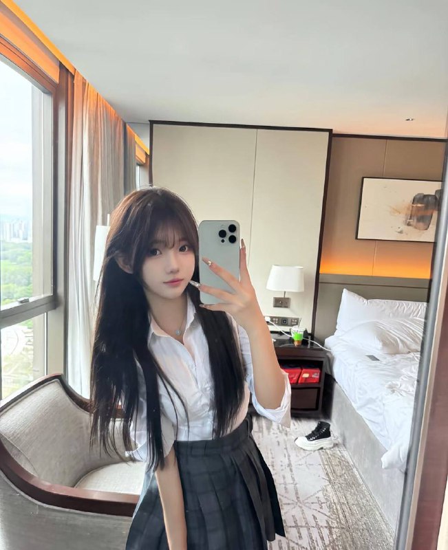 #广州戳戳❤️🔥kiki 兼职短开.05年165 38kg真人真照驾陪全身🈚️整纯天然 真实在校生🎓三点超粉 氵多#KiKi