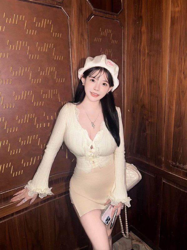 卡人🏠心心💛💛💛广州💖人 第一次⬇️💦纯欲天花板🫧天然🐻D  水蛇腰  三点粉  皮肤超级好🫧性格温柔   举止大方   情商智商双在线🫧温柔如水 前凸后翘 真人真照 待客如初恋🫧• 𝗔𝗴𝗲：05 年 真实大一在读🫧• 𝗛𝗲𝗶𝗴𝗵𝘁：165cm🫧• 𝗪𝗲𝗶𝗴𝗵𝘁：45kg🫧• cup ：D🫧风 格 多 变  可 纯 可 欲/短暂兼职.仅预约.只见素质导演.遇见即是上上签/#心心#白小纯