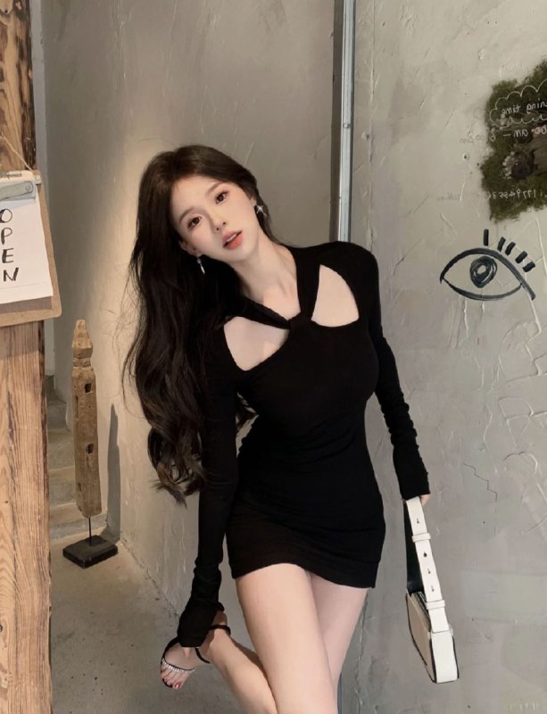 广州哈森家南南广州06年模特🍑短期兼职🍑真新人🍑下面超紧✿height净足165🍑weight45kg🍑🐻C✿来自湖南超级温柔型 又乖又甜 配合度高 好评必选🍑✿身材前凸后翘  人前高冷清纯人后骚  绝对强烈反差小母狗  网红洋气类型🍑✿皮肤雪白  牛奶肌肤  只接待素质客  真人比照片好看✿水多且紧 纯兼职 不常在 不常在 请提前#南南