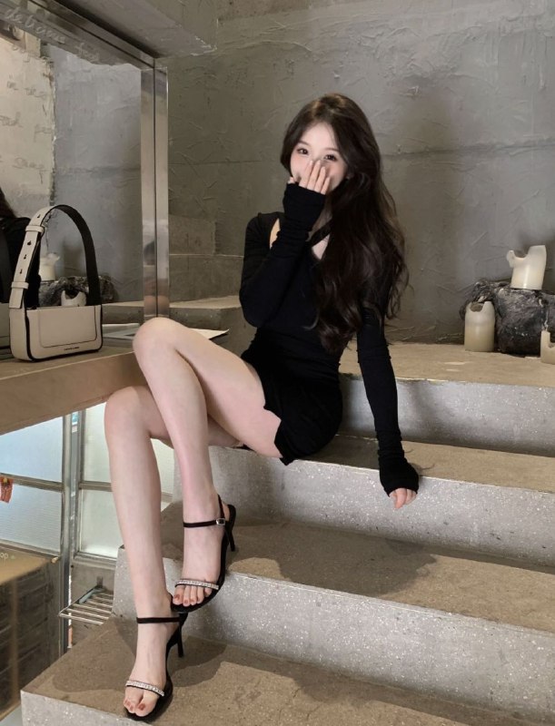 广州阿宝家南南广州06年模特🍑短期兼职🍑真新人🍑下面超紧✿height净足165🍑weight45kg🍑🐻C✿来自湖南超级温柔型 又乖又甜 配合度高 好评必选🍑✿身材前凸后翘  人前高冷清纯人后骚  绝对强烈反差小母狗  网红洋气类型🍑✿皮肤雪白  牛奶肌肤  只接待素质客  真人比照片好看✿水多且紧 纯兼职 不常在 不常在 请提前