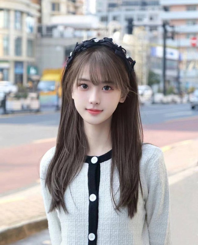 广州阿宝家小梨短发小🍐真实 03年-170-D -44KG童颜巨ru真实在校学生，暑期兼职开第一次下甜美可爱少女三点粉#小梨