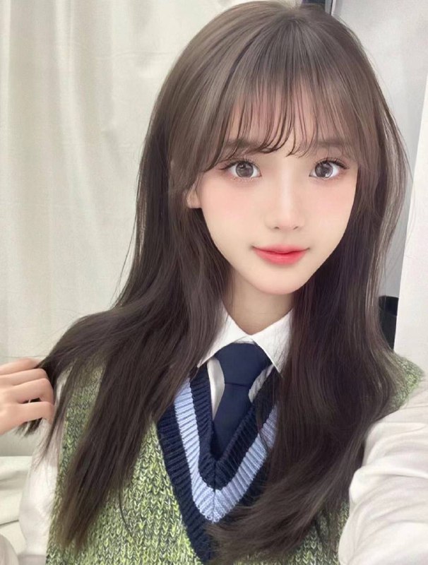 广州阿宝家小梨短发小🍐真实 03年-170-D -44KG童颜巨ru真实在校学生，暑期兼职开第一次下甜美可爱少女三点粉#小梨