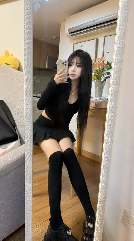 广州阿宝家新人娇娇🉑🈚️🎈170🐻C 06年 55kg清纯小女友 丝毫不风尘细皮嫩肉 娇小玲珑活泼开朗温柔体贴可爱乖巧懂事冰清玉洁一次牵手回味无穷我希望我不是被选择而是被热爱遇见的都是天意拥有的都是幸运