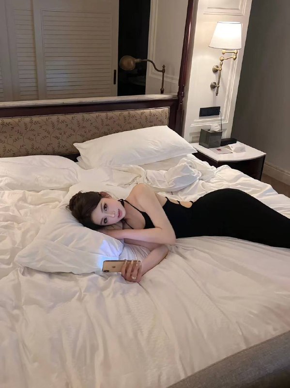 #广州王子诺🌹175-D• 𝐇𝐞𝐢𝐠𝐡𝐭身高/175• 𝐖𝐞𝐢𝐠𝐡𝐭体重/98• 𝐁𝐮𝐬𝐭胸围/D• 𝐀𝐠𝐞年龄/𝟐2✔️性格温柔 极品妹儿✔️匀称无赘肉 皮肤巨白✔️凹凸有致s身材 紧致润滑💦#雁回