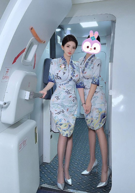 #广州王子诺🌹海航空姐 瑶瑶• 身高/Height ：173• 胸围/Bust  ：F• 海航真实在飞• 皮肤超级雪白❄️• 不抽烟🈚️纹身• 制服证件齐全• 性格温柔体贴#空姐#瑶瑶