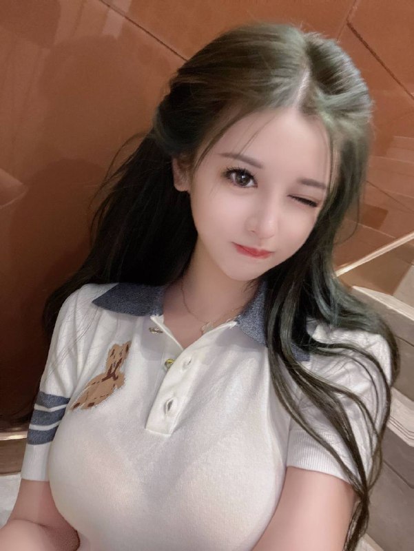 广州哈森🏠❤️维维03 168 真E在校学生浑身雪白 婀娜多姿刚下氵童颜巨乳 腿 臀 情商高 会聊天爱健身 会瑜伽清纯少女性格超好御甜兼职一个导不认识能遇见你是我们的缘份~均为本人现实生活照鲍鱼会夹紧水多多#维维