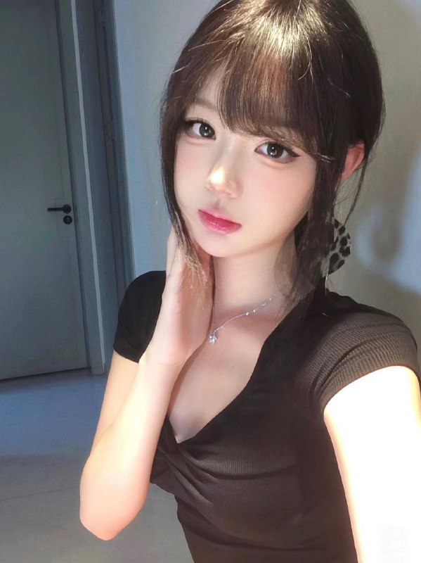 广州哈森家硬5🦜雪白纯御02年 168E45Kg真熊巴掌腰🥢筷子腿皮肤超嫩🍑小翘臀 无纹身洋气精致南方妹妹#西