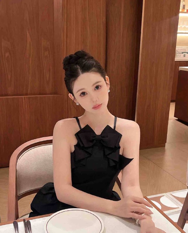 广州哈森🏠周💛💛💛eight身高/173• Age年龄/04年• eight/体重 90• •Bust胸围/d• 刚破C     氵嫩泬白翠🉑看学生证•            就读于广州美术学院•            真实在校学生•   笔直长腿 天然0整• 温柔听话 不催不事 待客温柔如初恋• S身材 皮肤雪白 性格温柔 来一场女友式的体验#亚俊