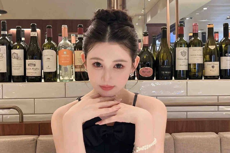 广州哈森🏠周💛💛💛eight身高/173• Age年龄/04年• eight/体重 90• •Bust胸围/d• 刚破C     氵嫩泬白翠🉑看学生证•            就读于广州美术学院•            真实在校学生•   笔直长腿 天然0整• 温柔听话 不催不事 待客温柔如初恋• S身材 皮肤雪白 性格温柔 来一场女友式的体验#亚俊