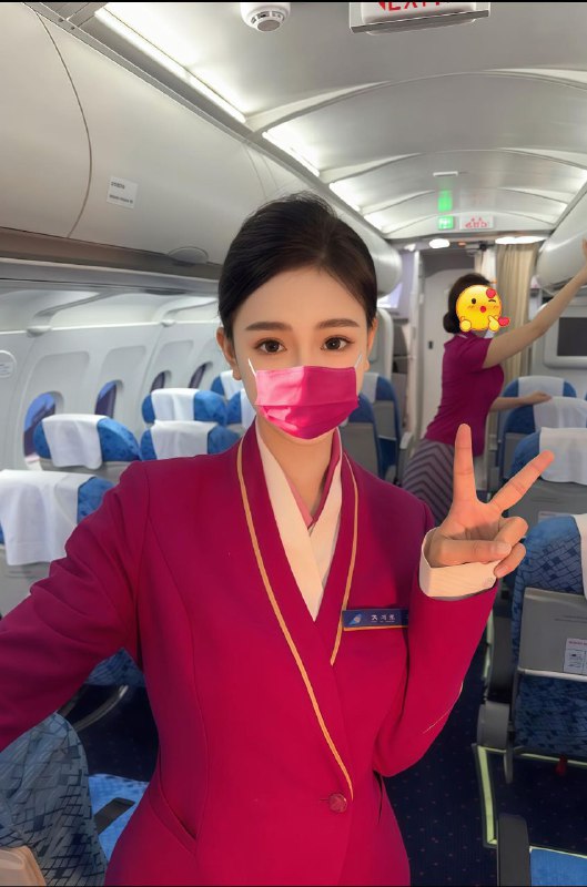 #广州王子诺🌹家新人🎬首次南航空姐178D全身无整容· 穿着大牌 五官精致· 奶油肌白皙光滑  知性 懂风情#南辰