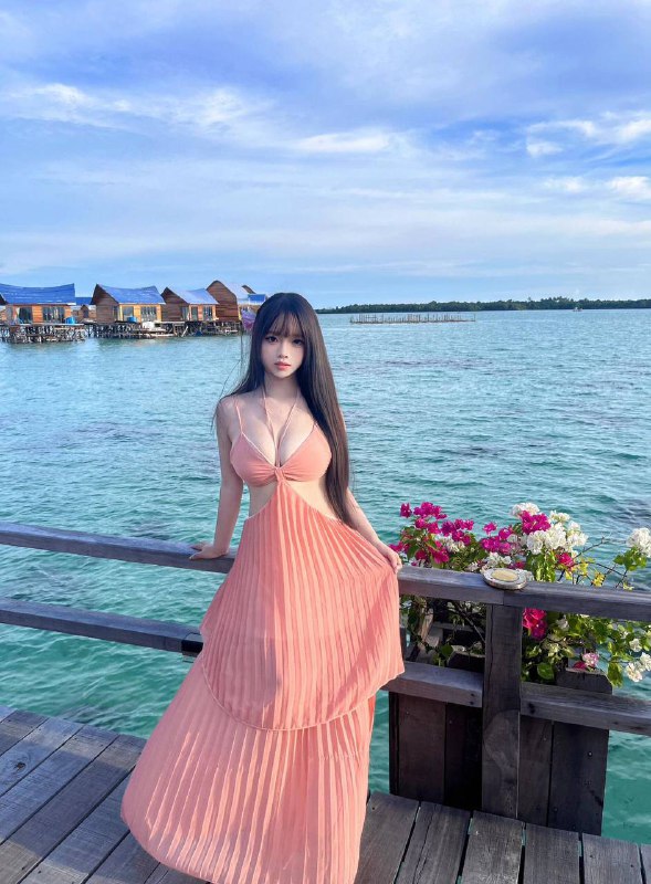 #广州王子诺🌹童颜巨乳安安 172天然G新人第一天 真实05🉑看证件妈生脸 纯天然无整🐻g罩杯粉嫩甜心 温柔可爱 肌肤白如雪❄️白嫩诱人粉乳#大G#安宁