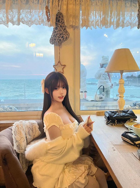 #广州王子诺🌹童颜巨乳安安 172天然G新人第一天 真实05🉑看证件妈生脸 纯天然无整🐻g罩杯粉嫩甜心 温柔可爱 肌肤白如雪❄️白嫩诱人粉乳#大G#安宁