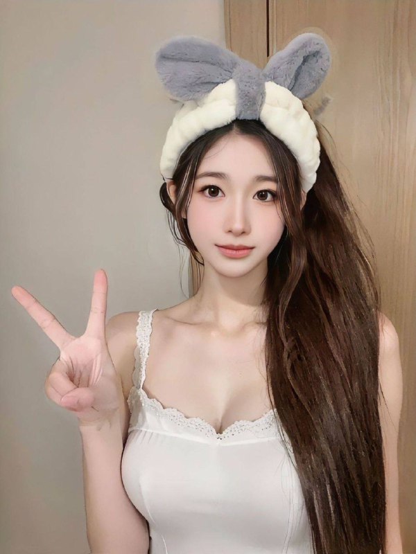 #广州王子诺🌹04小黎姿真实170D甜系小女友• 真实在校艺术生兼职🍄初体验真人真照可验证#李佳