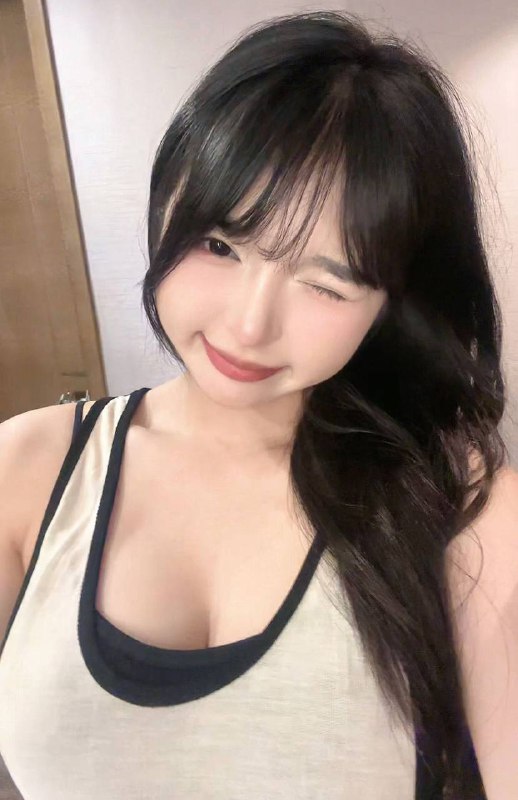 杨弈广州04 桃子纯纯纯纯纯新人兼职  暨南大学 大二学生清纯可人  性格温柔开朗活泼  服务Nice萝莉音 娇小可爱 你的初恋小女友~04年 身高165Cm  粉粉大E