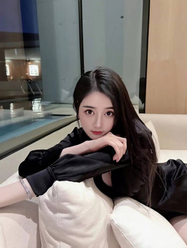 图图🏠广州177模特纯🌟21岁177cm大E杯健身教练九头身比例 超完美身材 瘦高洋气款177E