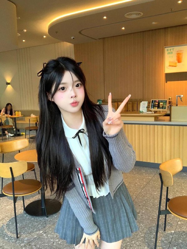 图图🏠广州06年  暨南大学兼职 有学生证Age：06  Height：170cm Cup：C🍓真实学生 可看证🍓真胸 妈生脸 无整🍓清新自然 乖巧礼貌🍓高素质  性格好  在校生