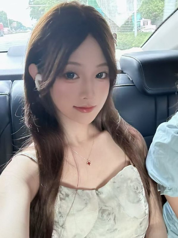 广州阿宝家陈若萱单开第一次出来的新人第一次下水🌟萱萱年龄  20•    身高:171          Cup：C🐻•     体重45kg•     甜美可人         服务超好•     筷子🥢腿        腰超级细•     真人真照         随意验证•     真实5起条件开3舞蹈学生身体柔软，可解锁