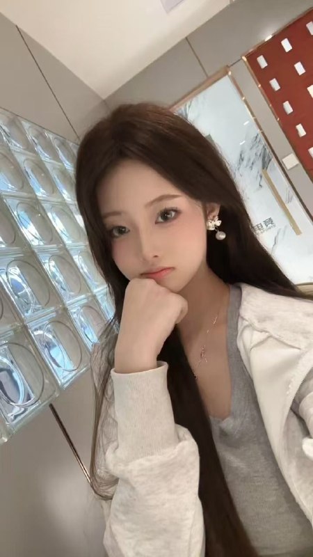 广州阿宝家陈若萱单开第一次出来的新人第一次下水🌟萱萱年龄  20•    身高:171          Cup：C🐻•     体重45kg•     甜美可人         服务超好•     筷子🥢腿        腰超级细•     真人真照         随意验证•     真实5起条件开3舞蹈学生身体柔软，可解锁