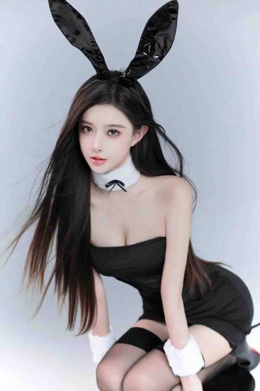 广州 哈森家如愿·大长腿 174c全身雪白无赘肉极品s形身材✈️纯天然🈚️整容 皮肤滑嫩上下粉嫩🌸腿🦵直细长 活泼开朗曲线优美👙爱唱歌🎤跳舞💃🏻旅游✈️画画🖼️Age年龄:05 忠爱黑丝#如愿