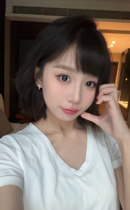 哈森🏠广州 点点 168c05真实  学生 可看学生证，学信网可看学生兼职🌸理想女友✔️💎贴心小女友 大长腿💎皮肤白嫩 服务一流#点点