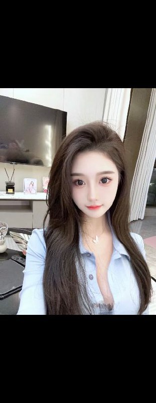 广州卡人🏠💛💛💛172学生草莓可液体，无套172D全身丝滑，🥛牛奶肌肤，🉑液体🉑无套。姓名/草莓🐻D年纪/20爱好/瑜伽，健身房，舞蹈，唱歌特长：全身雪白，上粉下嫩-你我素未见面，你就是我的唯一，带客如男友#草莓