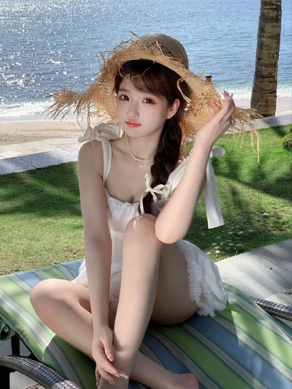 广州卡人🏠💛💛💛露露新人05年  暑假兼职身高168，🐻36c，零整容短期兼职，。 遇见就是缘分。#露露