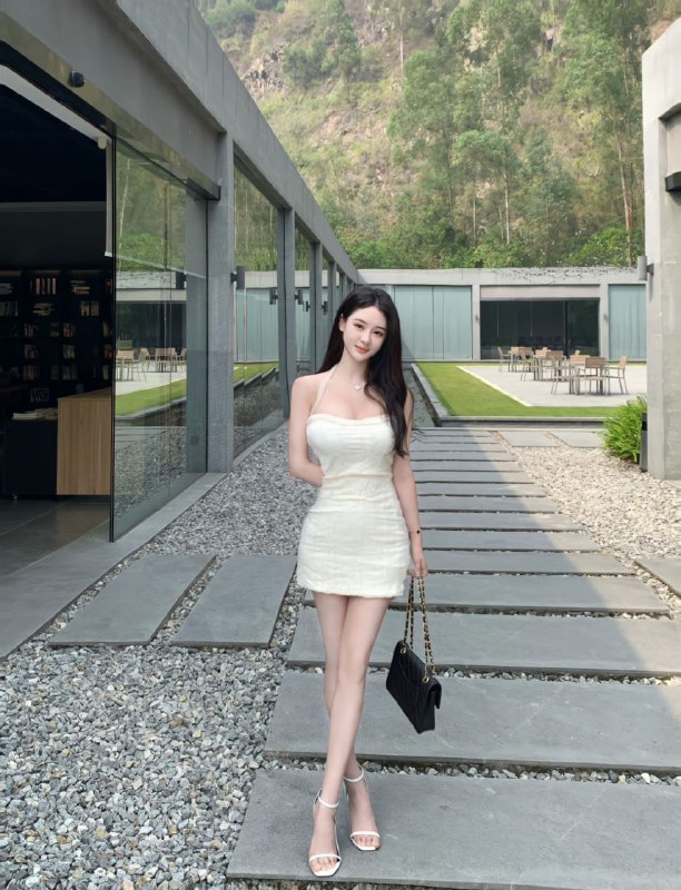 GZ ·糖宝家      千喜 纯⭕️外兼职  极品气质女神姐姐纯新人温柔良家 一个客户都不认识* 净高:  170cm     *体重:48kg* （真🐻D 纯天然无假、零整容）*水蛇腰🥢筷子腿* 爱好： 健身  潜泳  冲浪* 职业： 普拉提导师*气质高雅  谈吐一流  极品身材  通体雪白配合度高  不事儿  女友般体验✅给您极致享受🌟期待与您的相遇•遇见便是上上签🌟#千喜