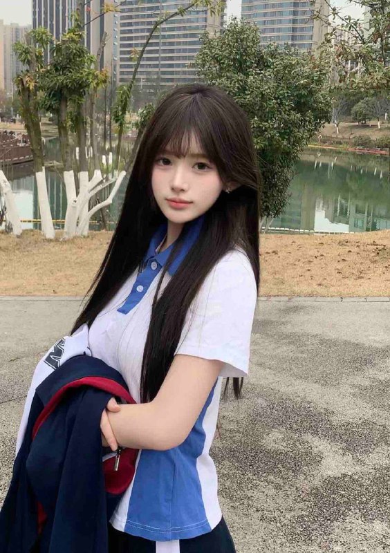 广州 卡人💛💛💛🏡小女友05年 165🐻C纯欲风 可爱型 完美女友feel筷子腿 马甲线 皮肤细腻雪白体贴温柔 不催不事#小女友#白小纯