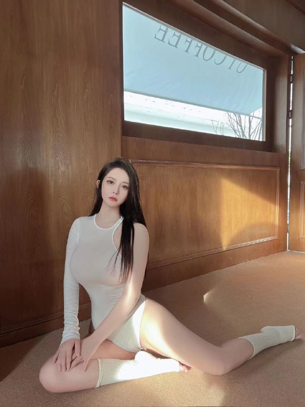 #广州王子诺🌹可乐𝐇𝐞𝐢𝐠𝐡𝐭身高/170• 𝐖𝐞𝐢𝐠𝐡𝐭体重/55kg• 𝐁𝐮𝐬𝐭胸围/ F• 𝐎𝐜𝐜𝐮𝐩𝐚𝐭𝐢𝐨𝐧职业/ 主播🔹皮肤白嫩  细腰翘臀🔹配合度 百分百🔹首次下水🔹性格温柔 声音动听❄️真人🉑️炎驾🉑️🈯️定❄️#可乐