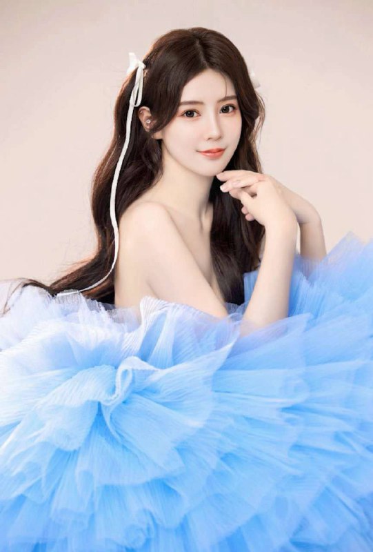 #广州王子诺🌹张予曦 网红模特🥰A𝐠𝐞年龄/02🥰🥰𝐇𝐞𝐢𝐠𝐡𝐭身高/172🥰🥰𝐖𝐞𝐢𝐠𝐡𝐭体重/47kg🥰🥰🐻C🥰纯玉风 可爱型 完美女友feel水蛇腰 身材火爆人美性格好 温柔不事🉑️视频验证#御姐#张