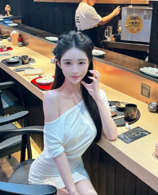 星星🏠纯欲网红穿衣模特，小小公主• 𝐇𝐞𝐢𝐠𝐡𝐭身高/170• 𝐖𝐞𝐢𝐠𝐡𝐭体重• 𝐁𝐮𝐬𝐭胸围/D• 𝐀𝐠𝐞年龄04• 𝐇𝐨𝐛𝐛𝐲兴趣/气质大牌 待人温柔 声音甜美给你不一样的恋爱