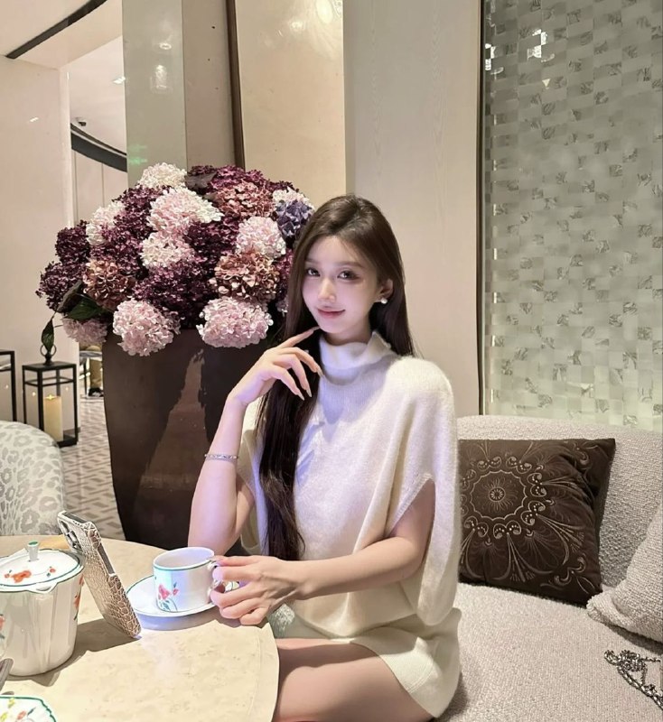 广州卡人🏠💛💛💛💛174桃桃首次🐝纯新人.身高净174体重100🐻D  完美身材• 书香门第.艺术世家.  可御可甜• 雪白牛奶🥛肌细腻超级大長腿  蜜桃真正的首次兼职 一个客不认识🌟皮肤光滑细腻 五官精致⭐️年轻💦多 待k温柔 素质女孩 有耐心🌸爱好 舞蹈 音乐 画画 潜水 游泳🚫🚫冒#桃桃#御姐#大长腿