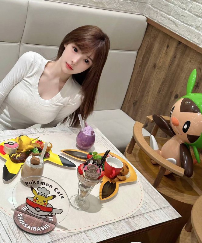 广州糖宝🏠❤️广州极品可爱美少女   语语02年     身高：165.🐻：E.   体重40kg·初次抵达 温柔体贴 声音甜美统一 智慧有内涵我希望我不是被選擇 而是被熱愛遇见的都是天意 拥有的都是幸运🌸#语语