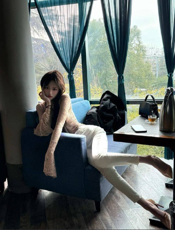 广州 兰迪🏠新人欢欢 纯兼职﻿﻿Height身高/175Weight体重/90﻿Bust胸围/c 年龄05﻿↕️粉嫩处女感﻿蜜桃臀全身雪白﻿特长唱歌，舞蹈，瑜伽骨感美女#瑜伽#舞蹈