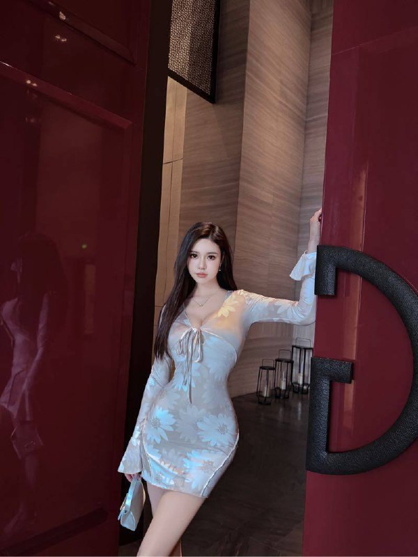 广州 兰迪🏠🌟圈外气质御姐🌟🌟180E   前凸后翘 小蛮腰性感妩媚💋温柔体贴谈吐优雅 情商高身材好 气质佳❤️您要的姿势都会❤️您要的感觉都有#大长腿#腿控